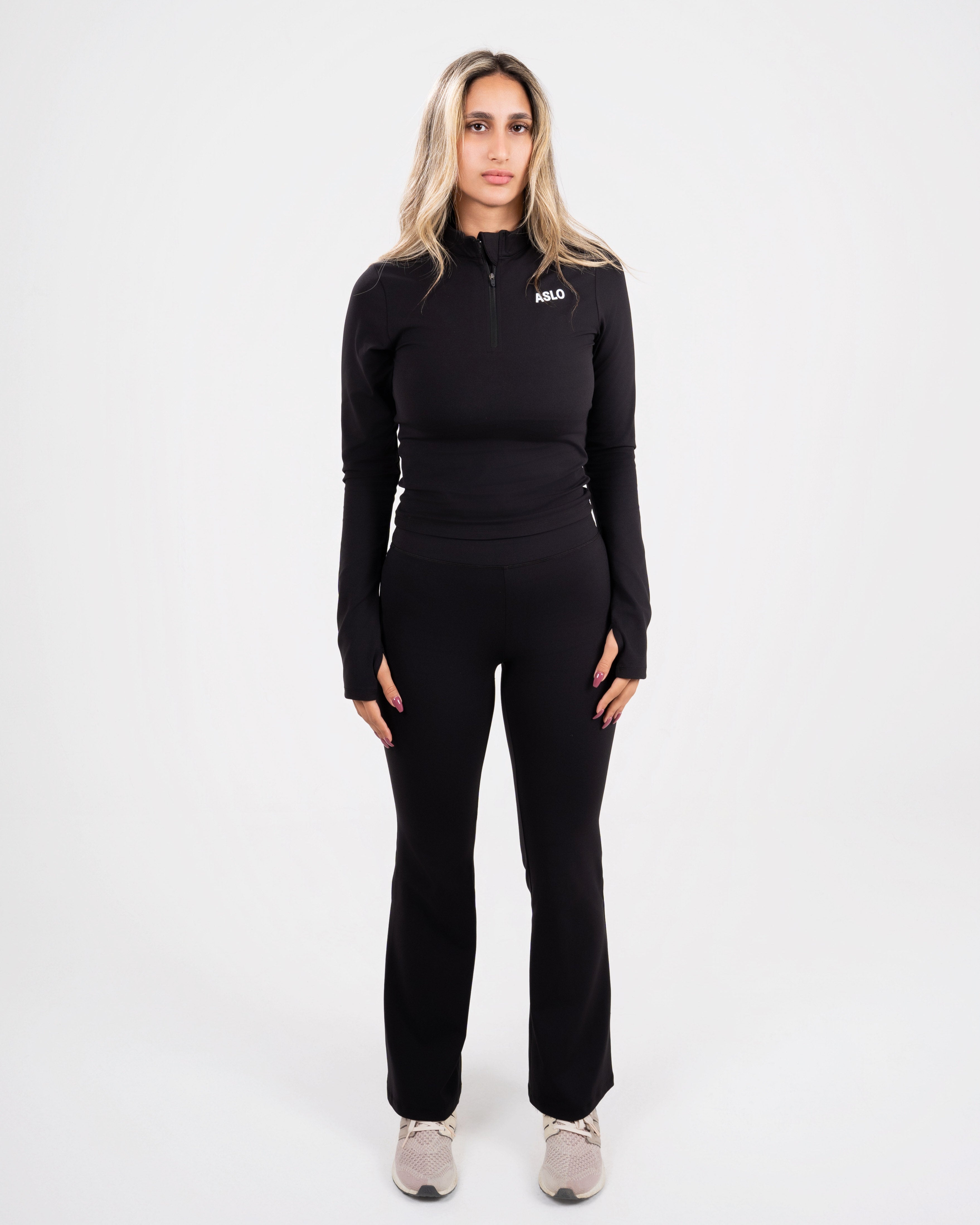 Essential zip-up